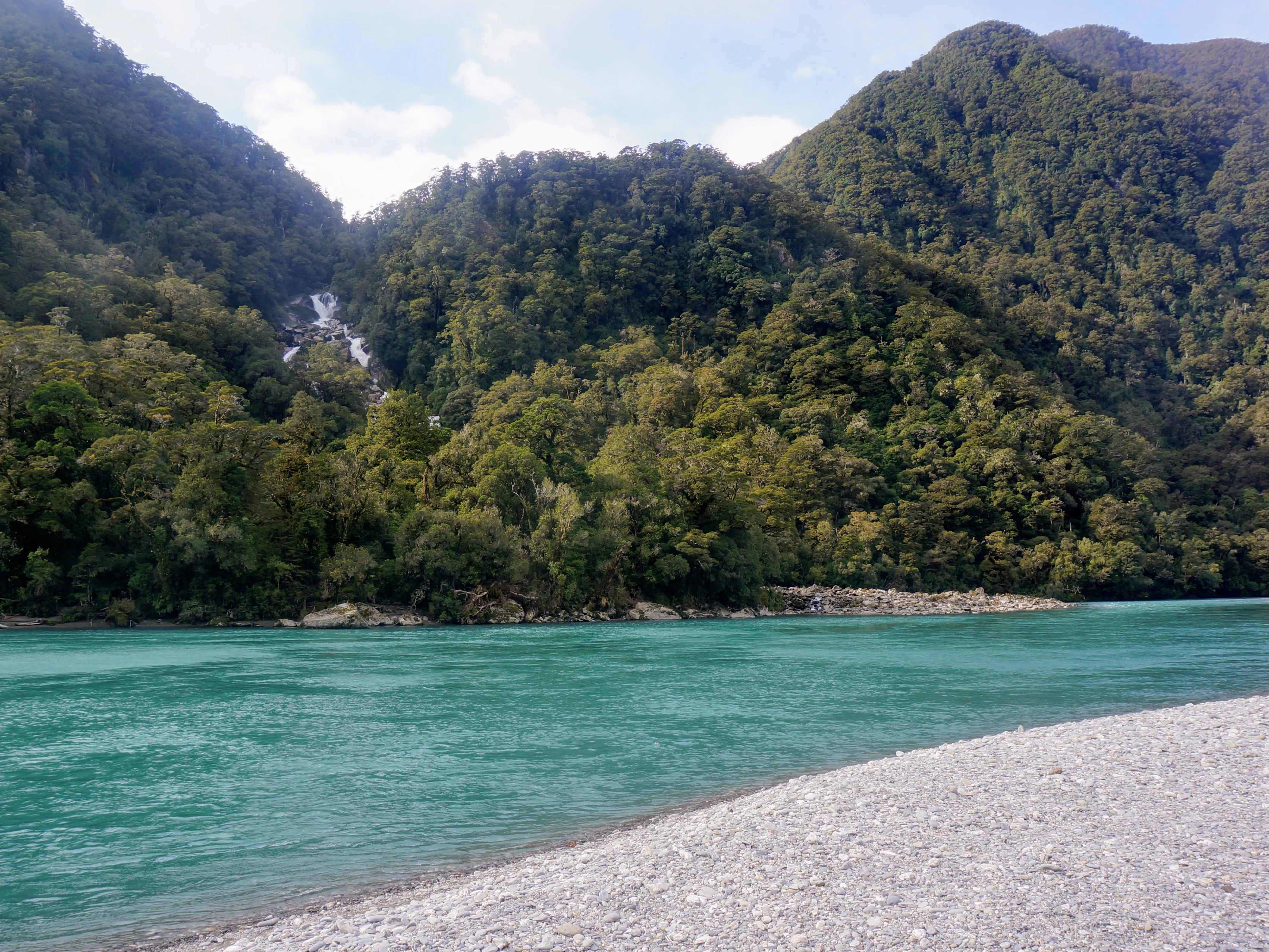 bridge water.CwnF4GnW.jpg