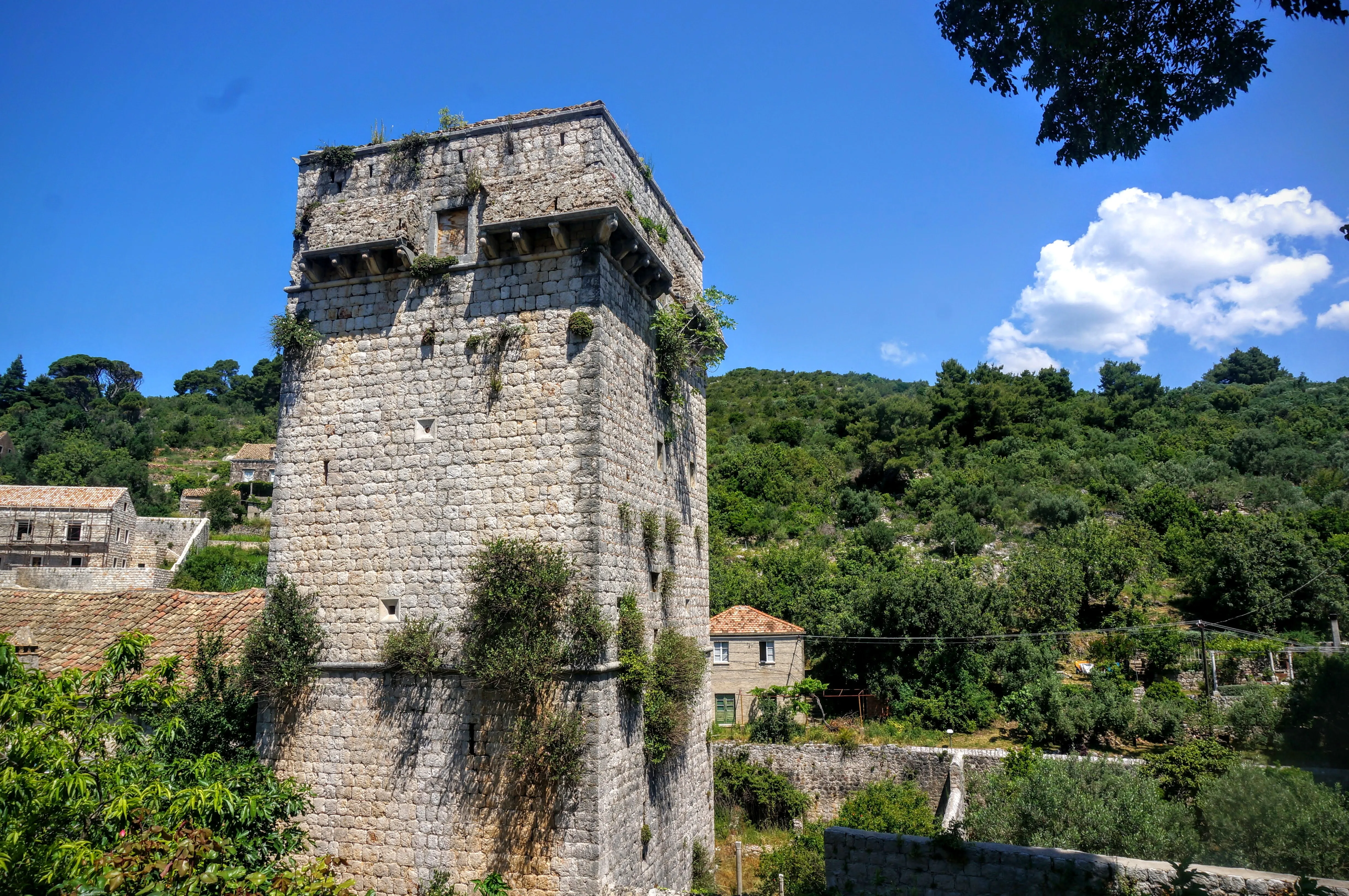dubrovnik tower.C30Bcs9d.jpg