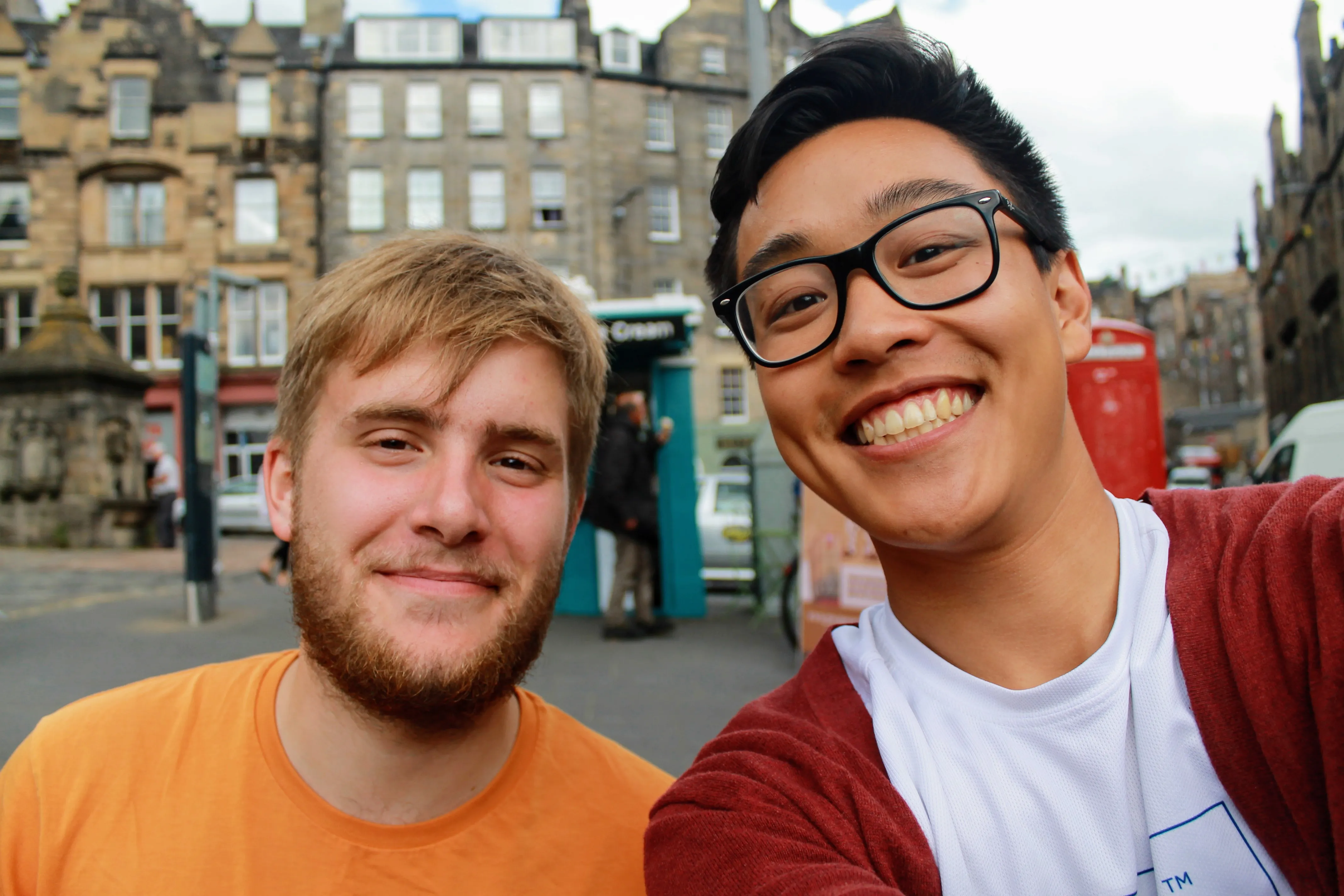 edinburgh selfie.BxnHDOrm.jpg