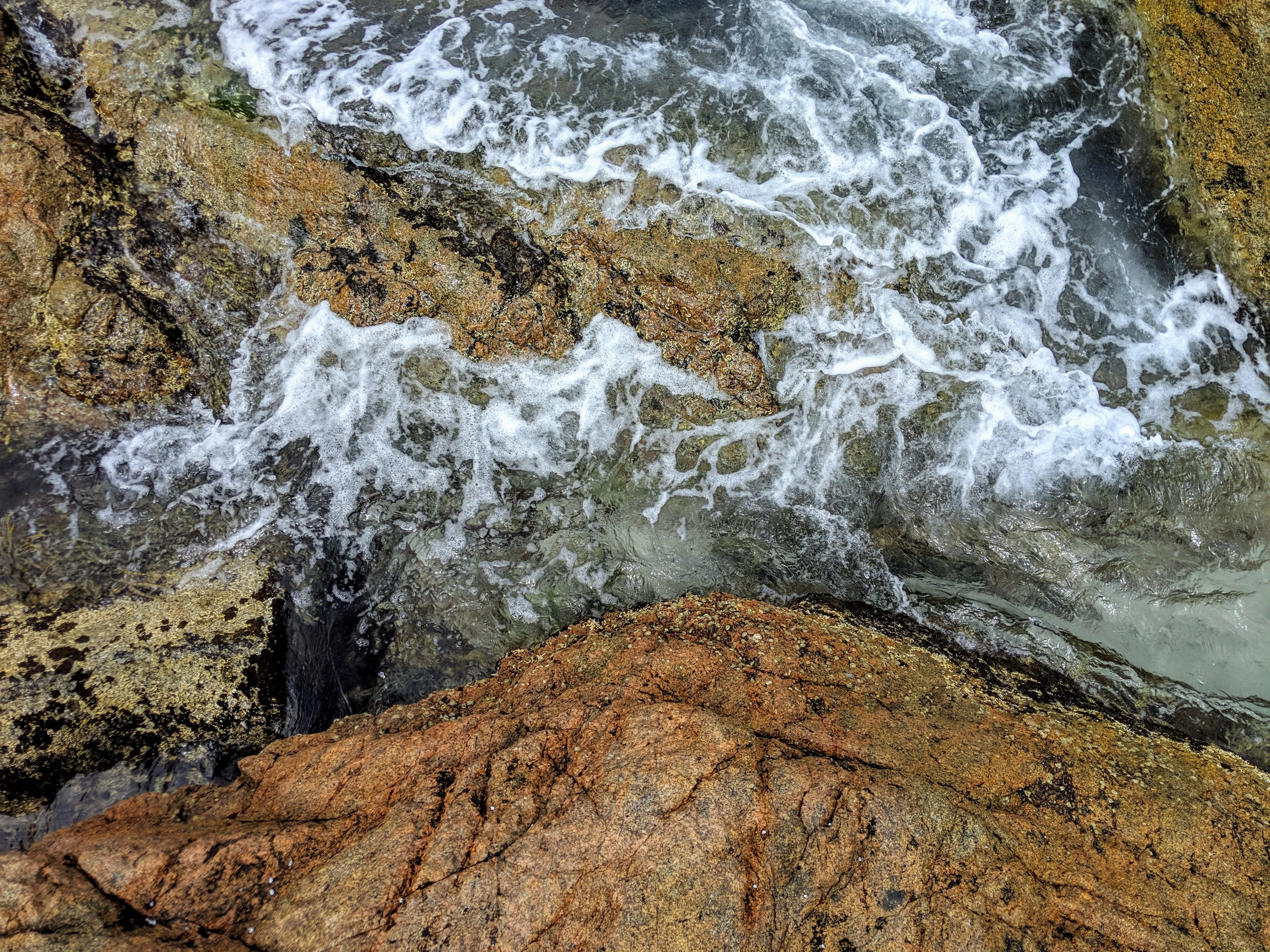 freycinet water rocks.BnOnkCWR.jpg