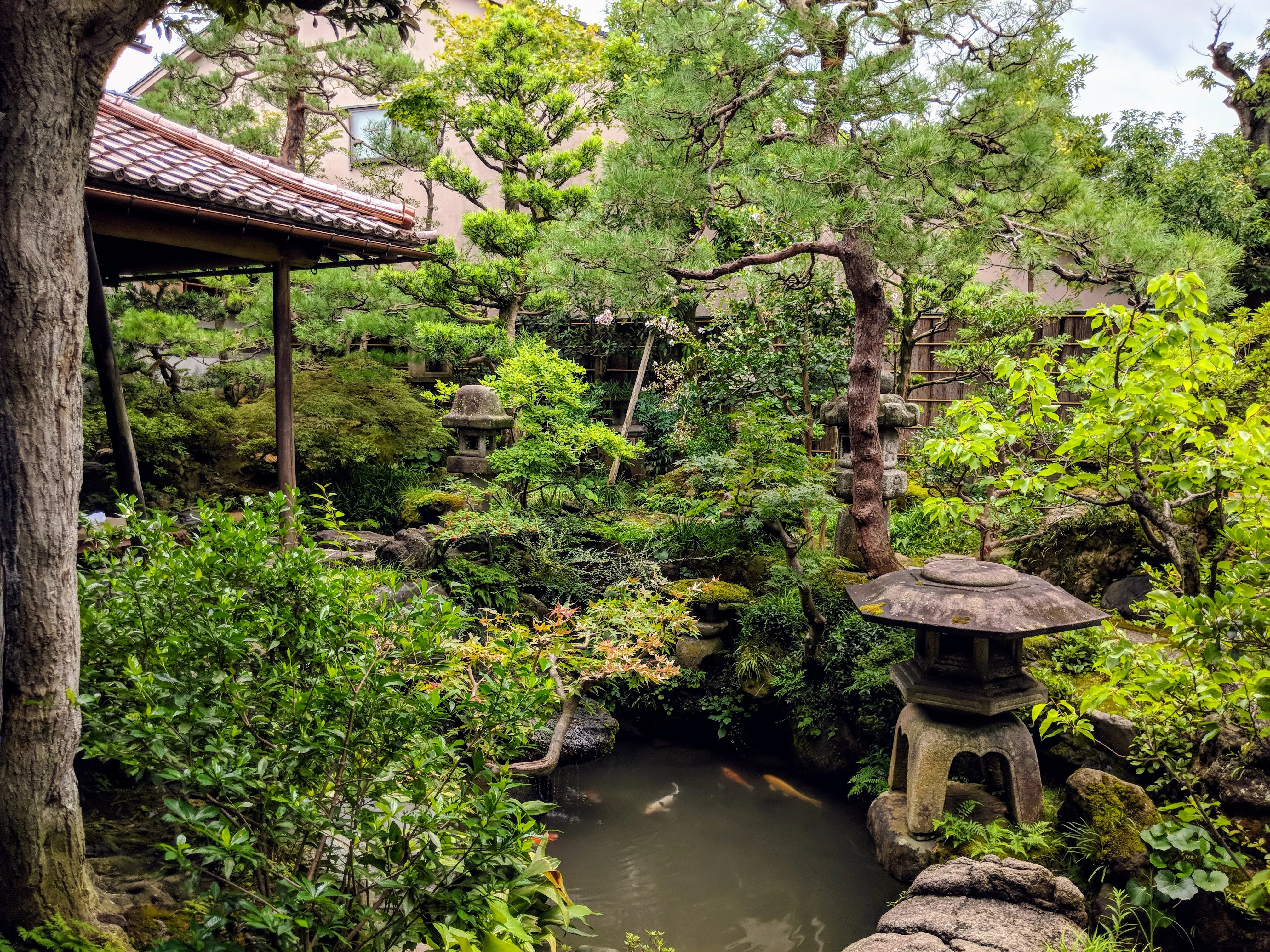 kanazawa ninja garden lantern.cIYQAMk5.jpg