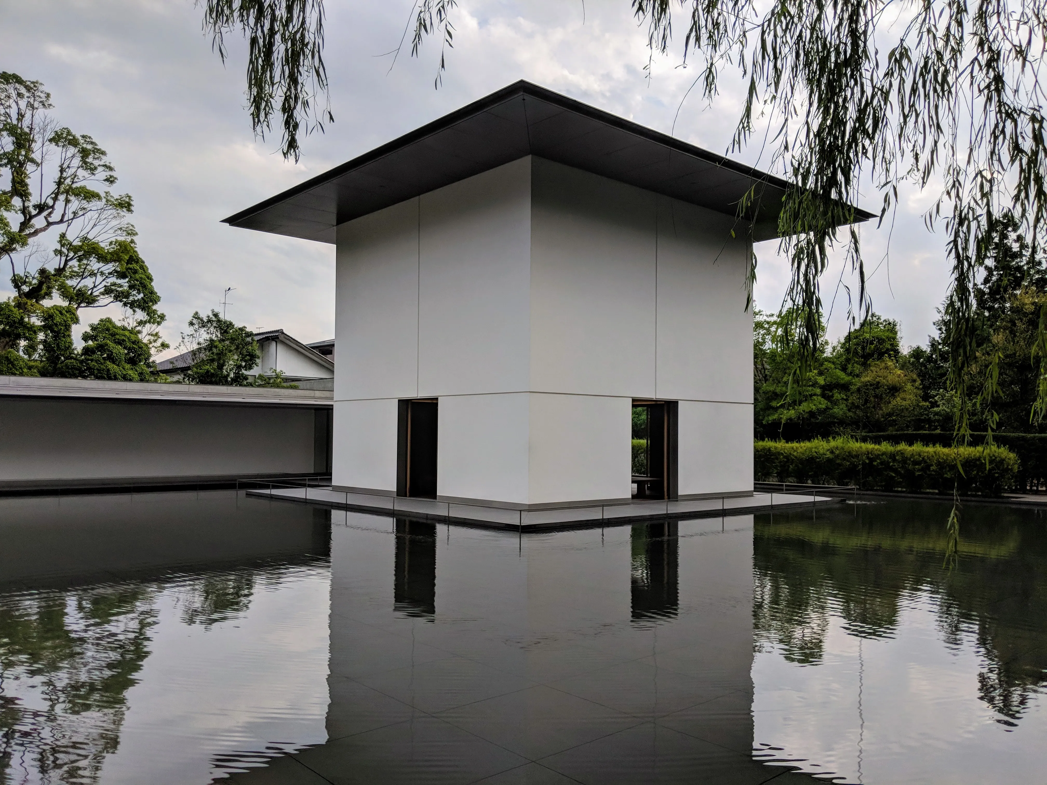 kanazawa suzuki contemplative space 2.BwBl0KB5.jpg