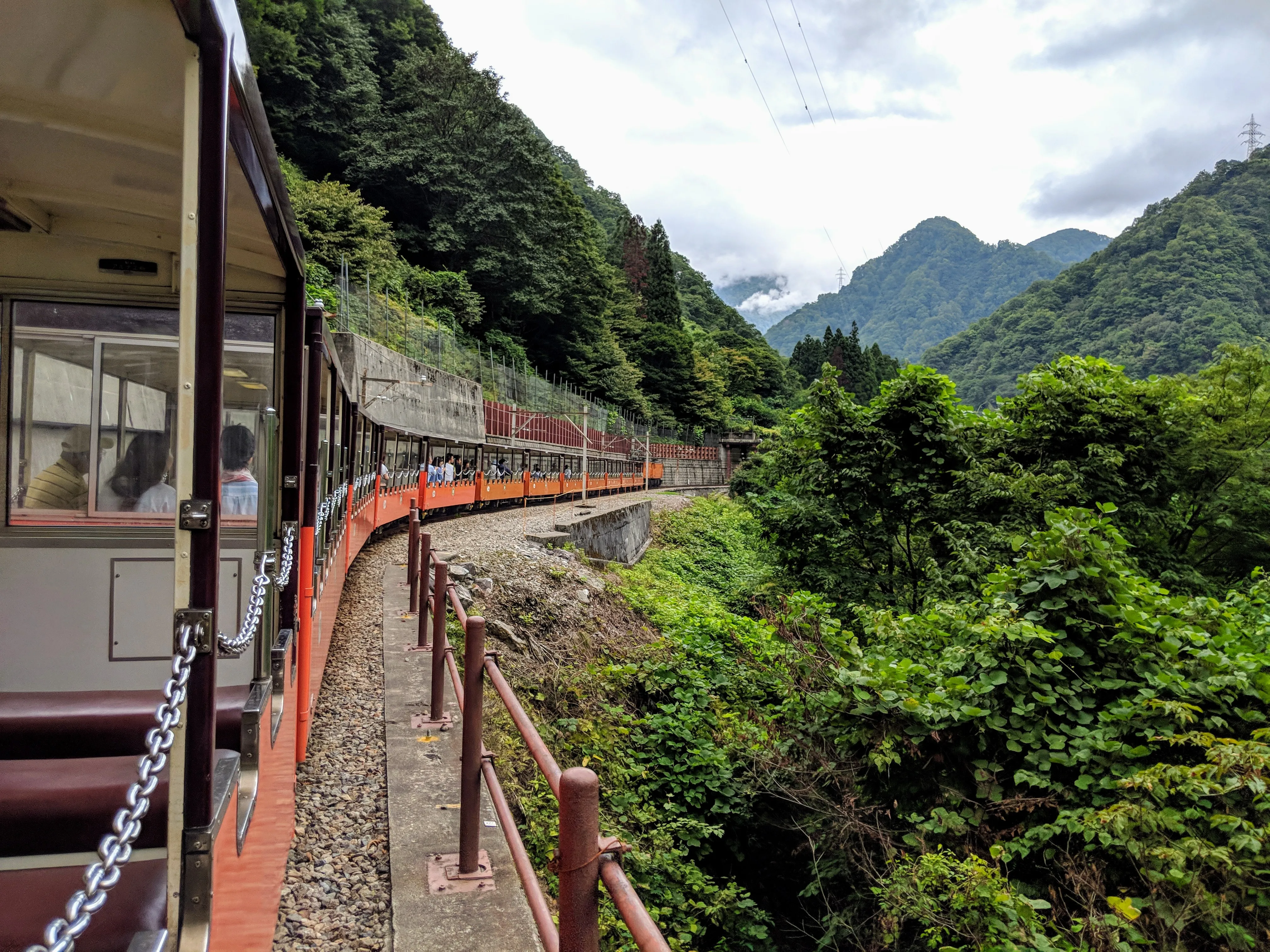 kurobe vegetation.dQMhR0Ny.jpg