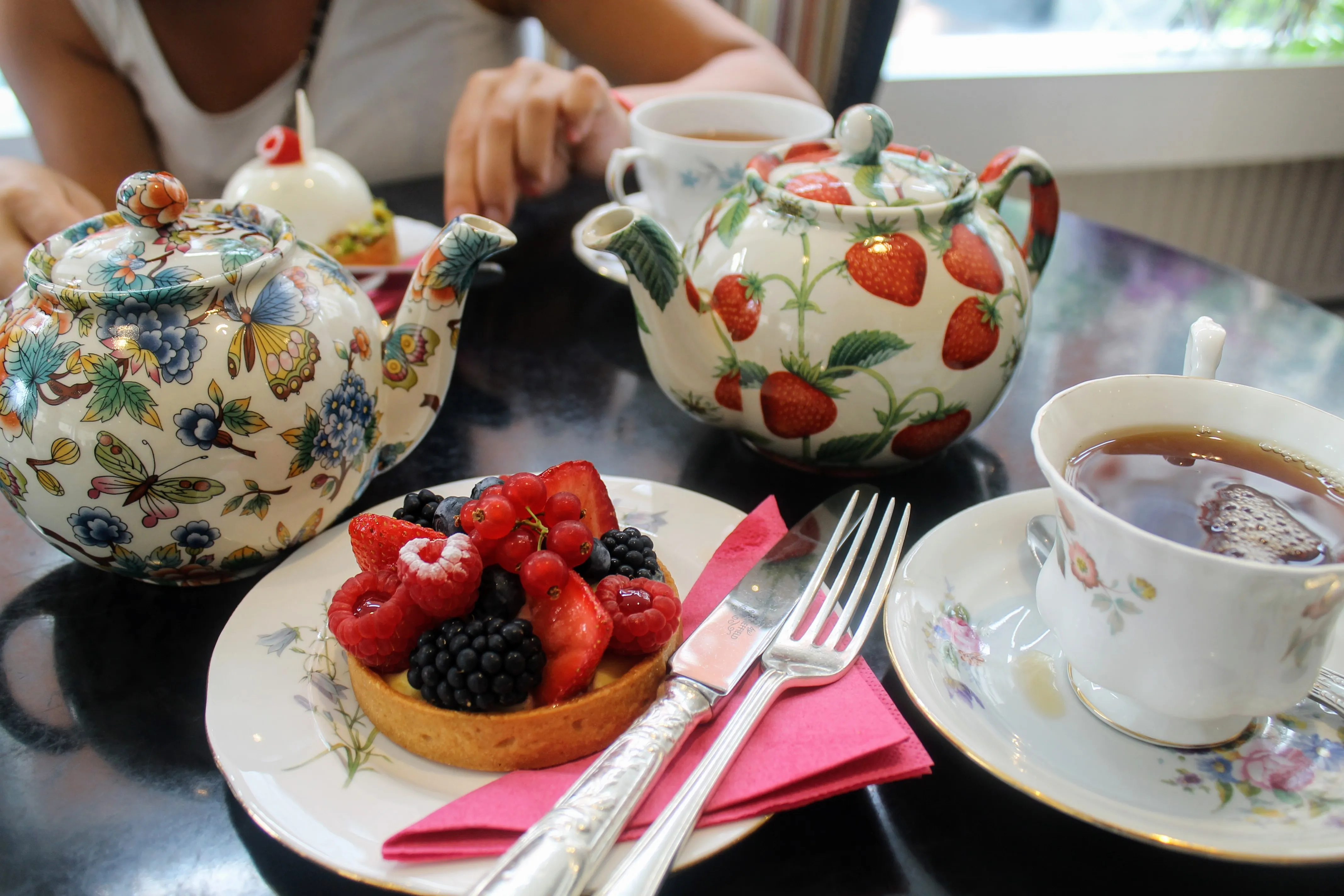 london tea.NpTx3sN7.jpg