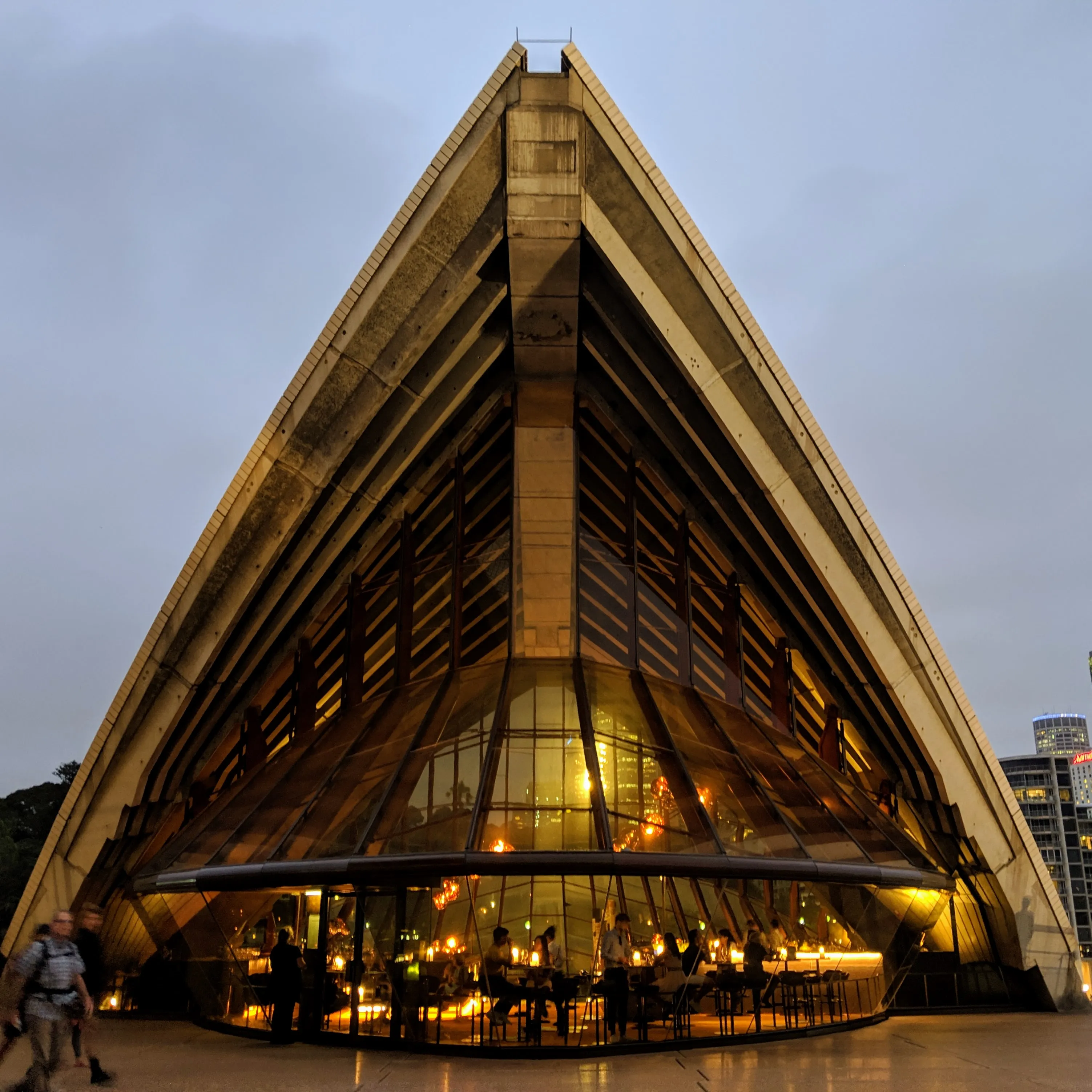 opera house straight.B0_C3beG.jpg