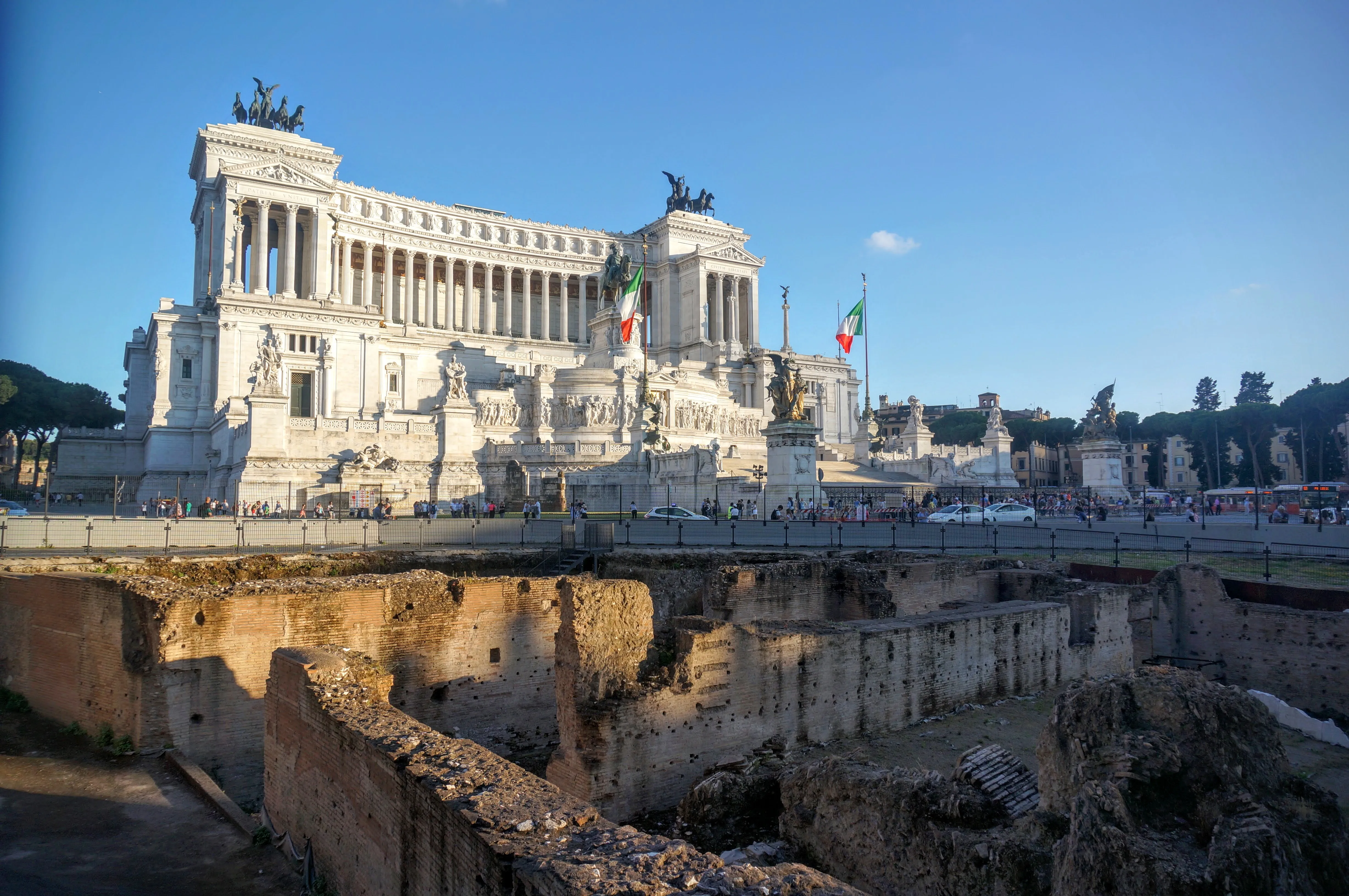 rome altar.C7_Ex1Az.jpg