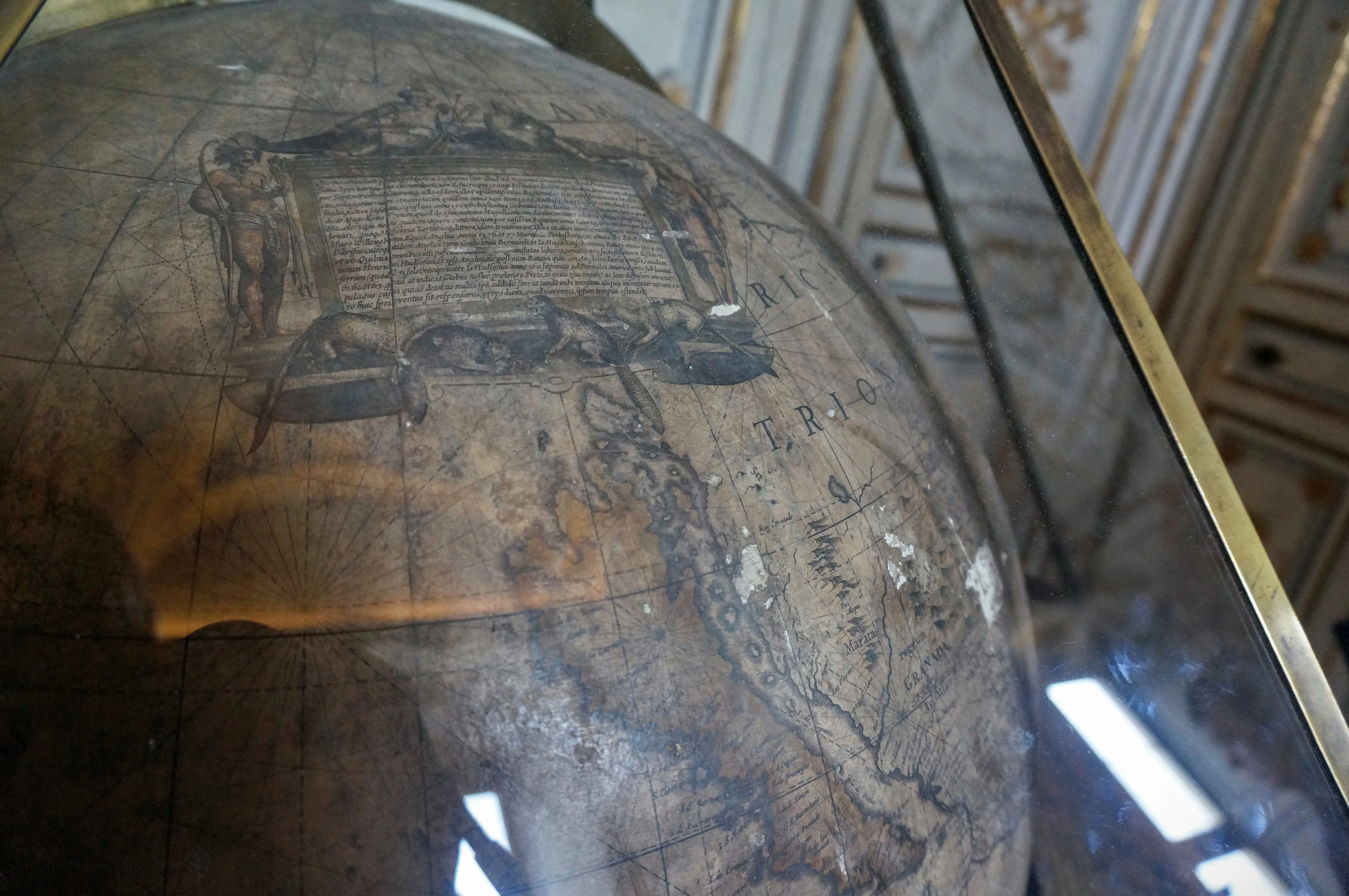 rome vatican globe.Cu9oi3Ng.jpg