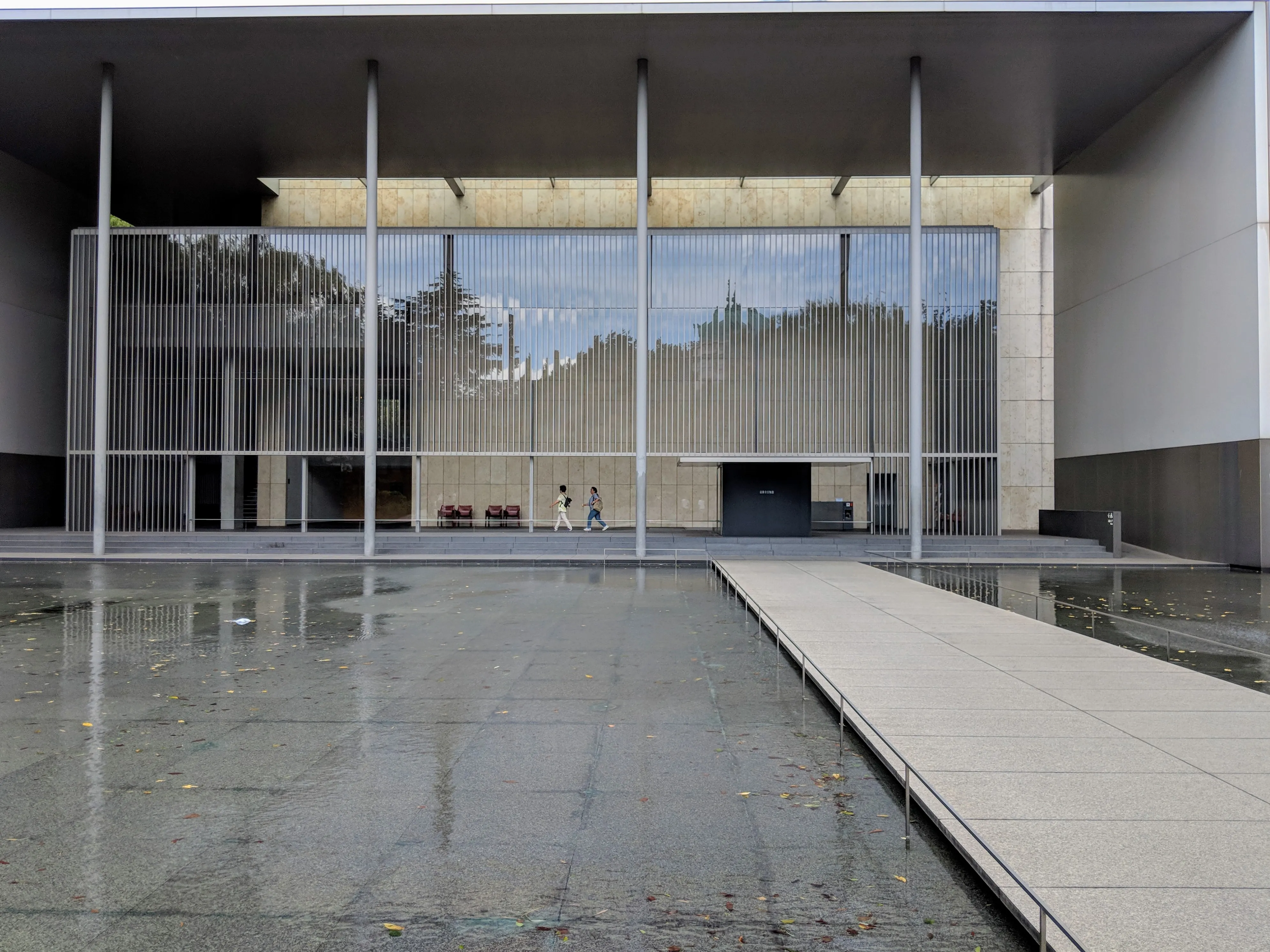 tokyo national museum pool.C6lG_J7S.jpg
