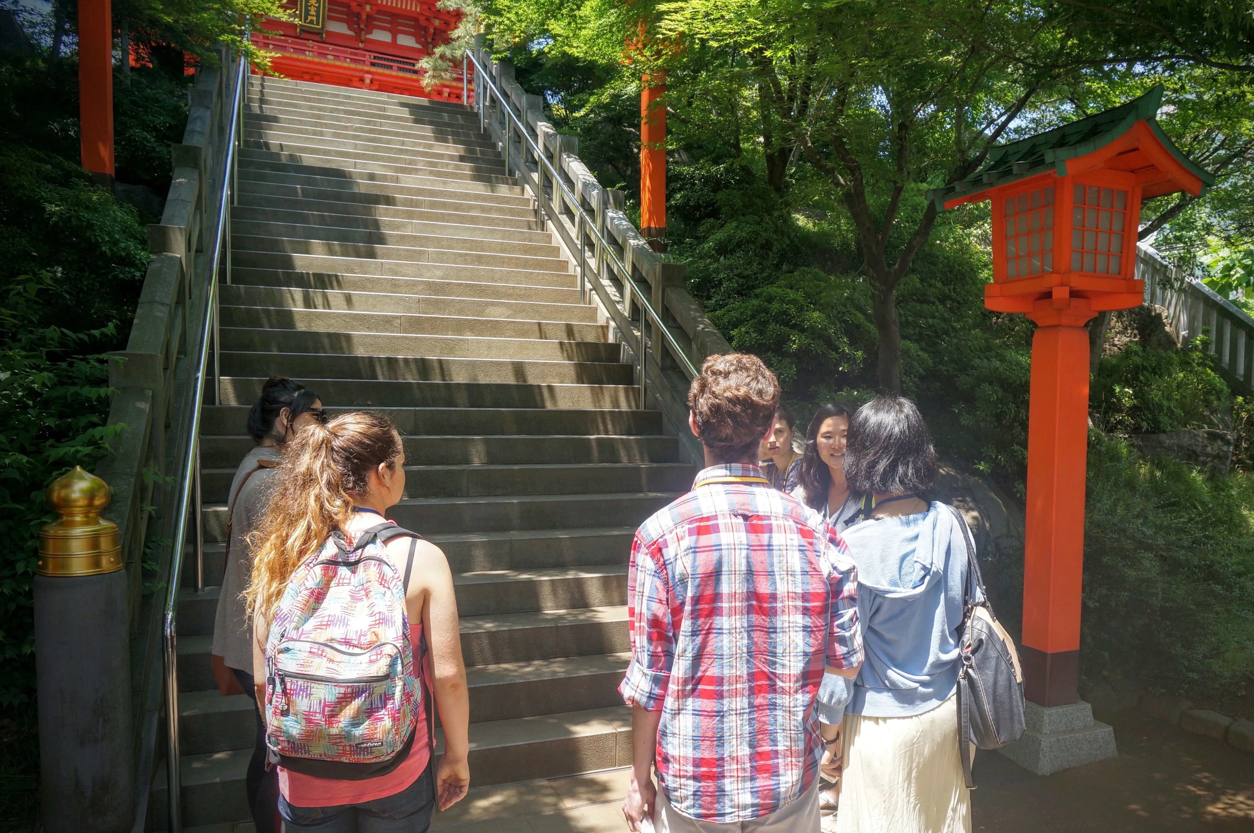 tokyo waseda shrine steps.QqRjqnsf.jpg
