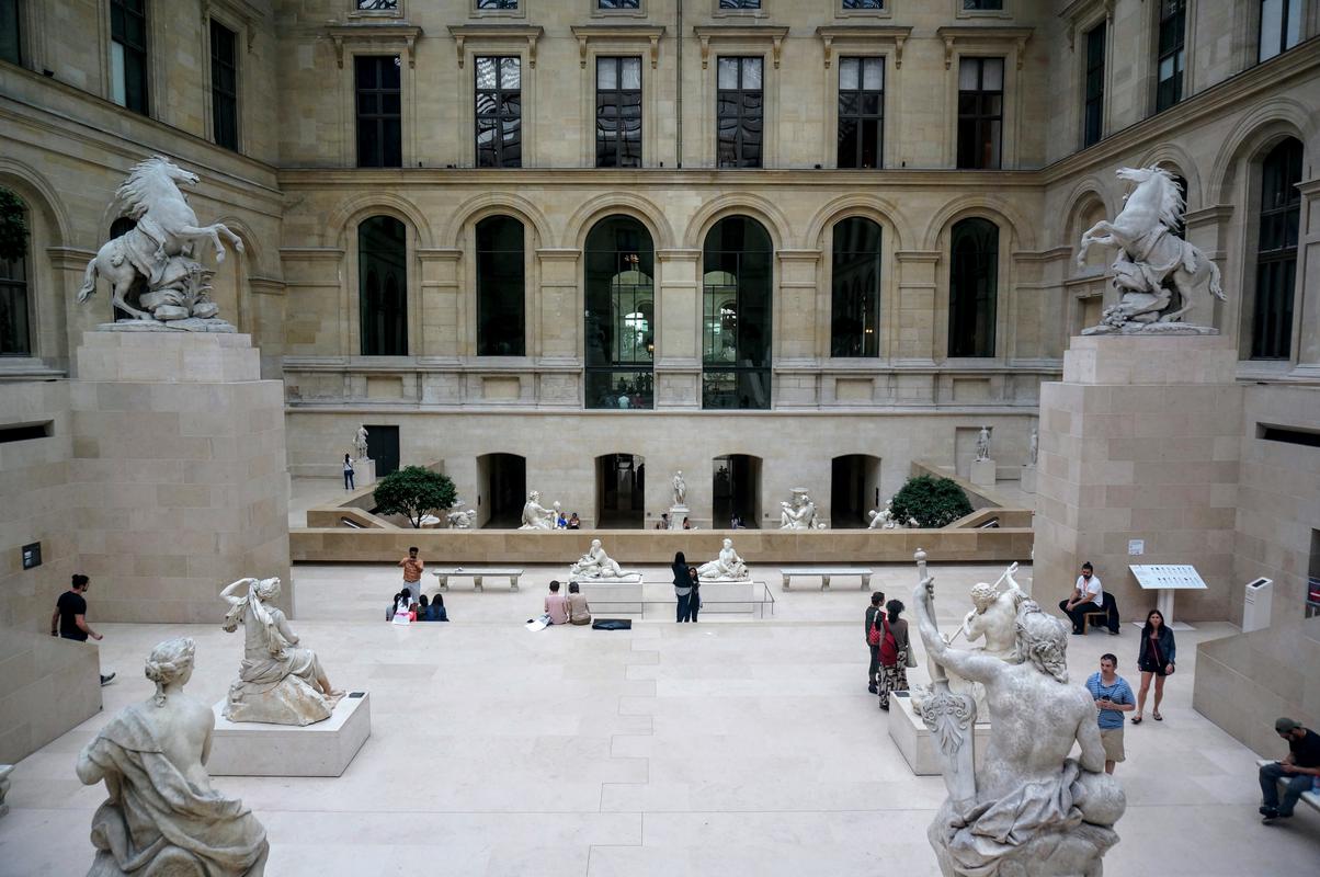 Paris louvre interior view