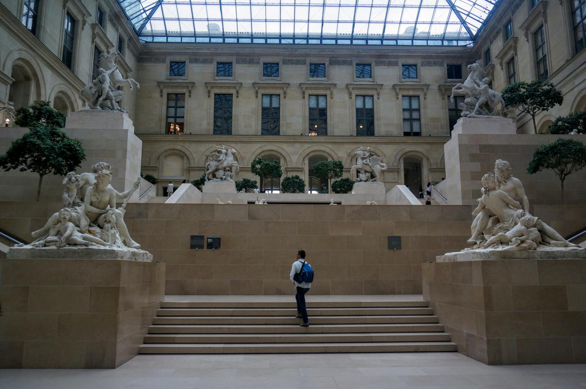 Paris louvre interior