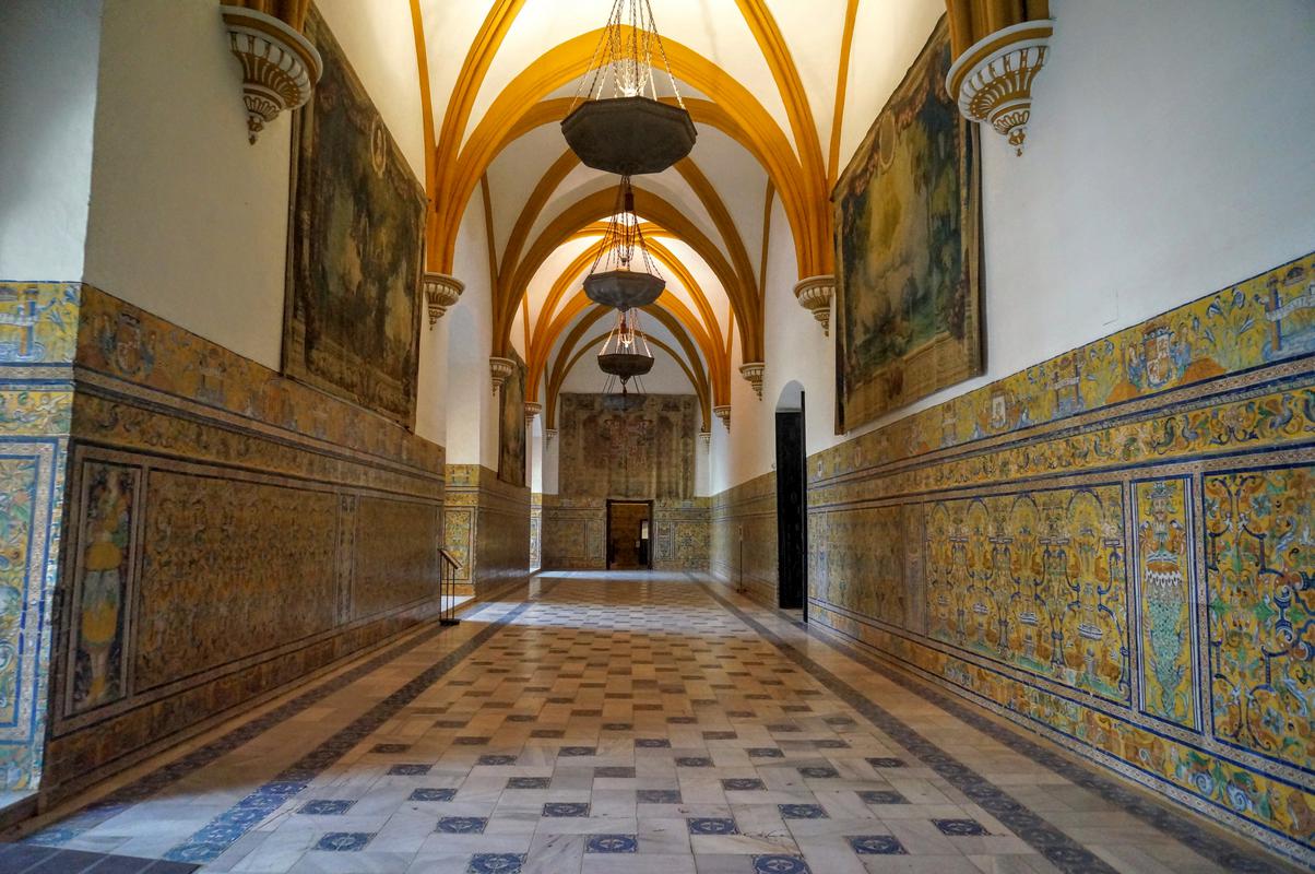 Seville alcazar hallway