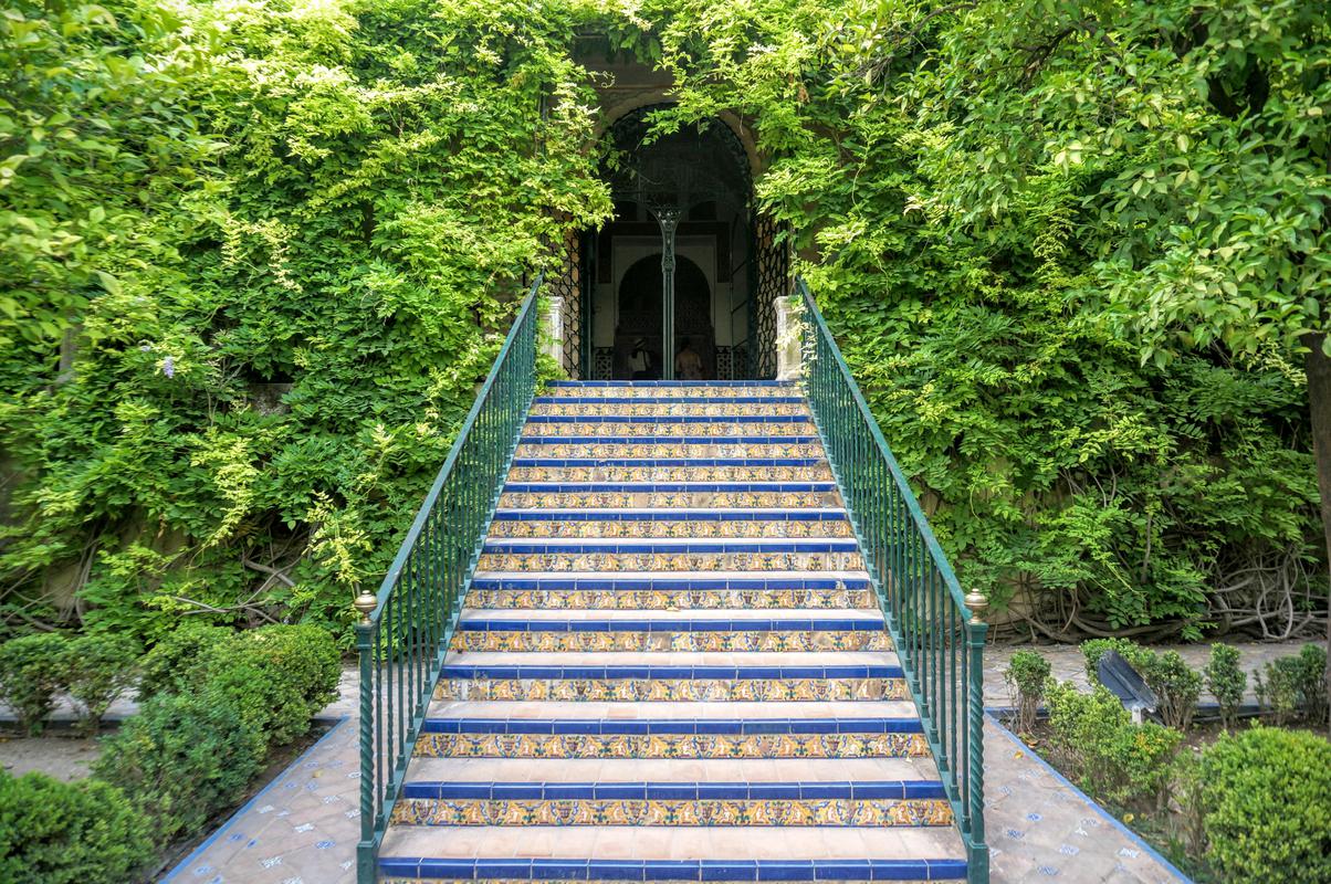 Seville alcazar steps