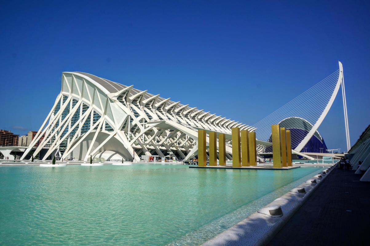 Valencia spines